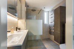 van Vollenhovenstraat 10-42.jpg